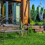 Pod Mazurskim Niebem Boho Üdülőpark