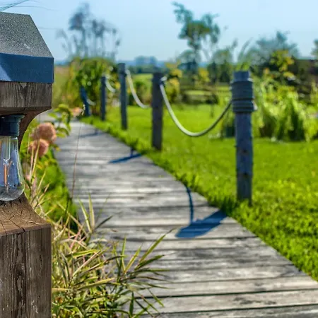 Pod Mazurskim Niebem Boho 홀리데이파크 피에츠키